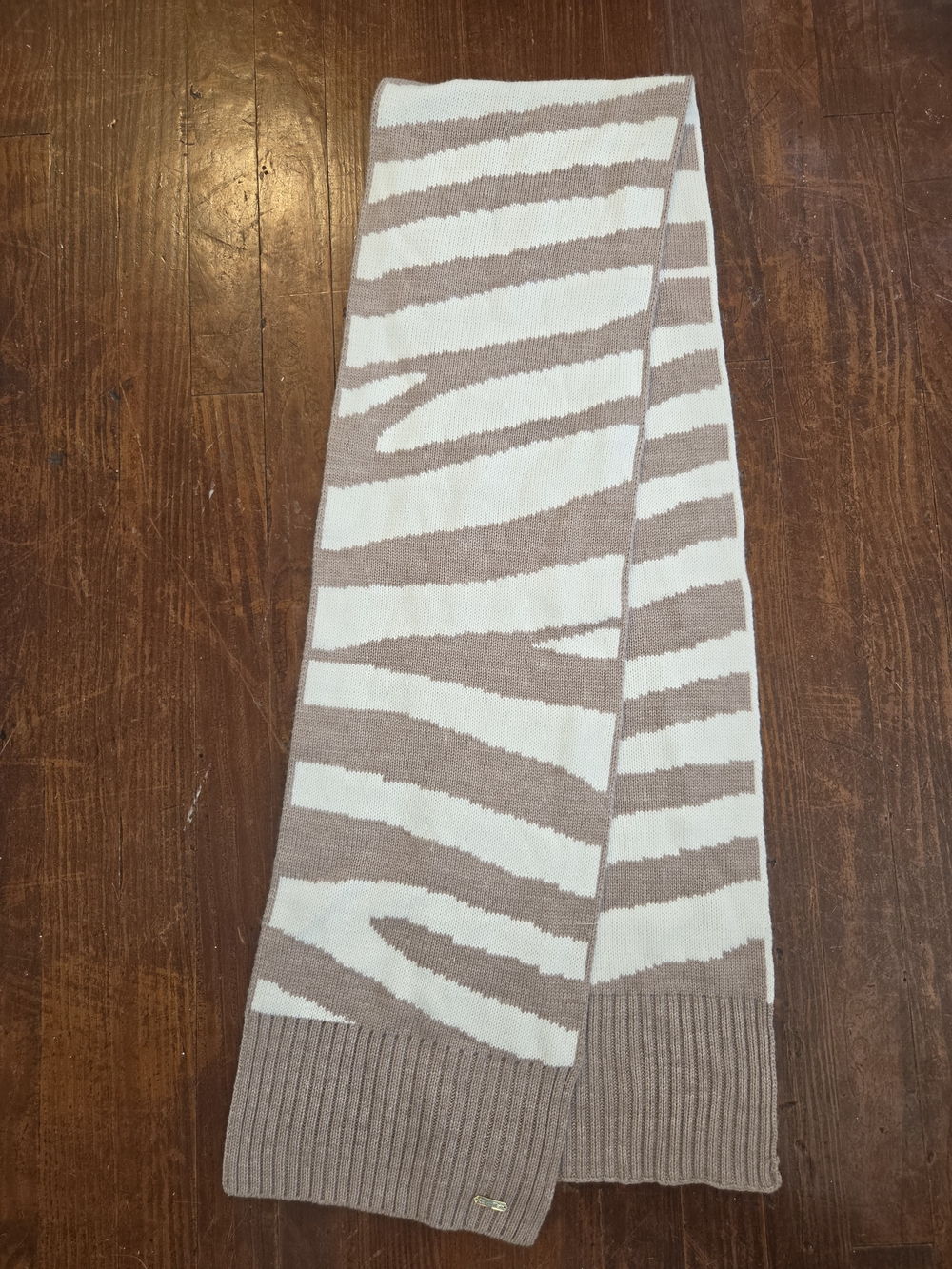 Calvin Klein Zebra-Pattern Knit Scarf in Cream and Taupe